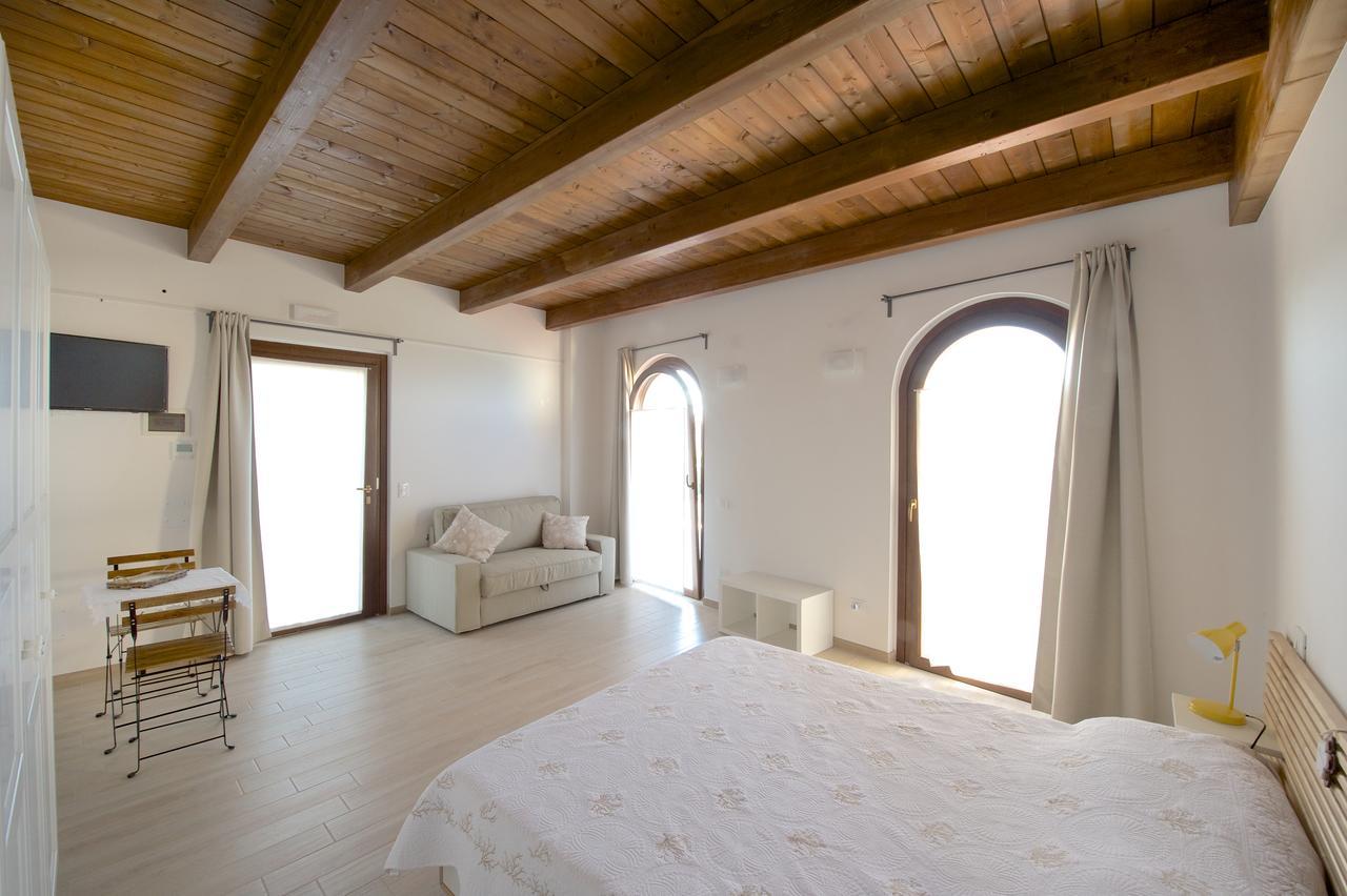 Torre Della Loggia - Dimora Storica - Ortona Bed & Breakfast Ngoại thất bức ảnh